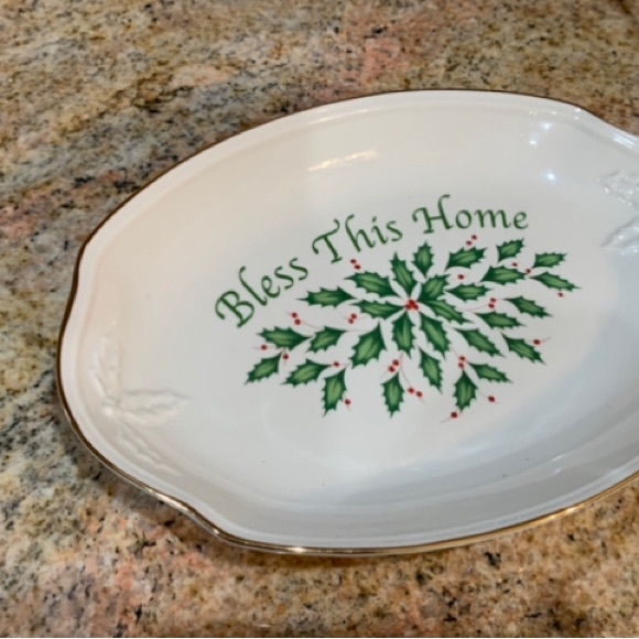 Lenox Holiday Ivory "Bless This Home" 10" Tray. New condition, no box. - Picture 3 of 7